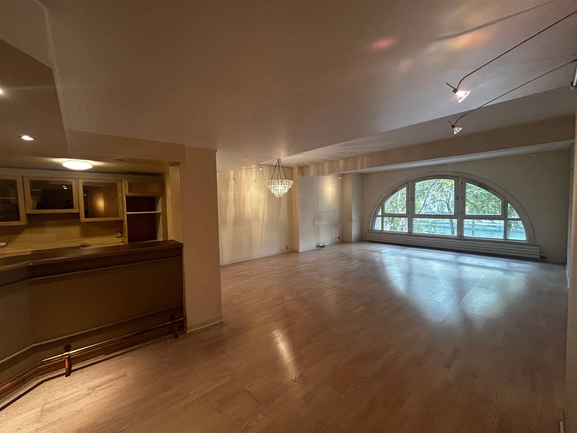 Appartement à louer, 149m², Paris 4ème