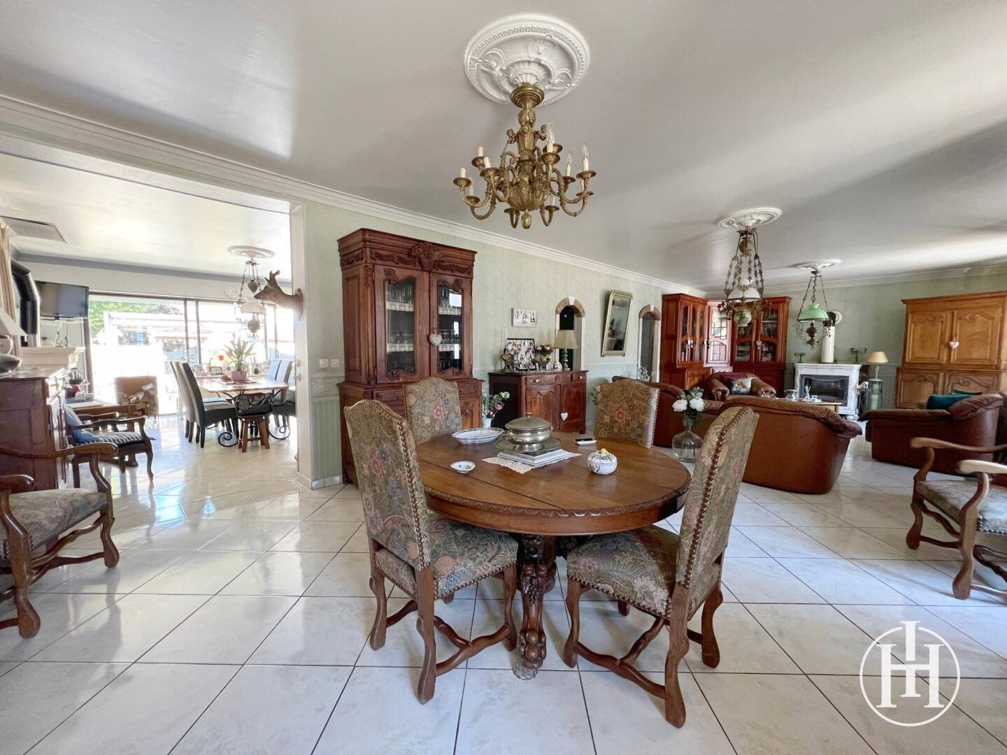 Maison à vendre, 222m², Ainay-le-Château