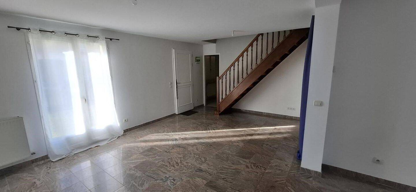 Maison à louer, 118m², Gometz-la-Ville