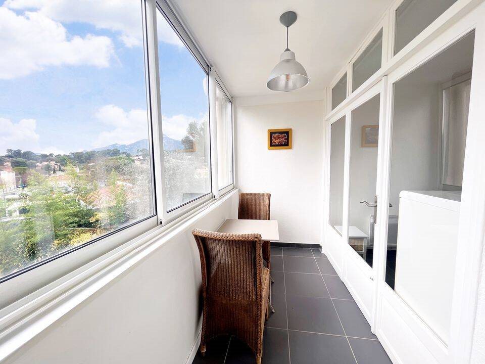 Appartement à louer, 40m², Roquevaire