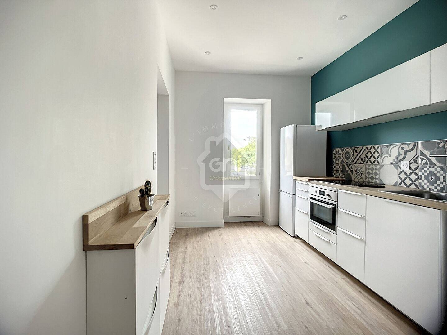 Appartement à louer, 36m², Sénas