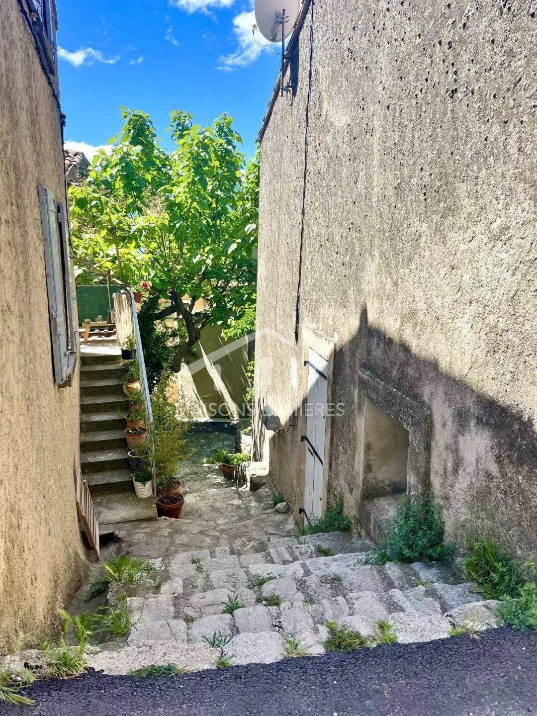 Maison à louer, 29m², Saint-Martin-de-Castillon