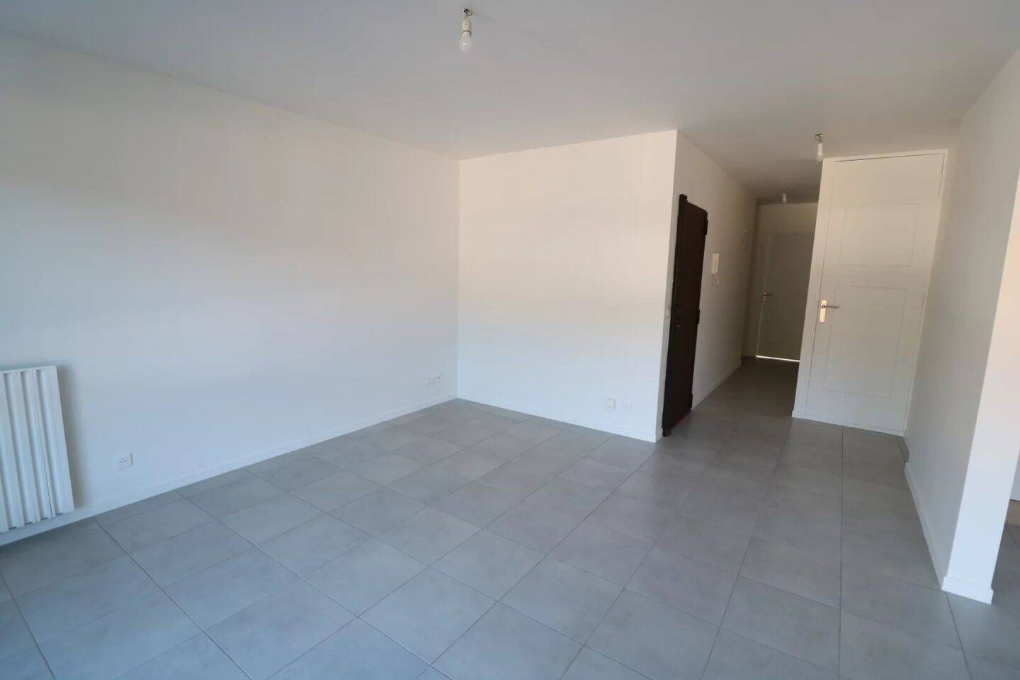 Appartement à louer, 76m², La Trinité