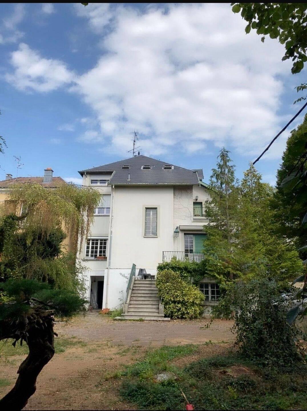 Maison à louer, 400m², Delle