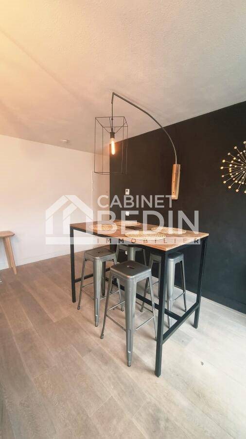 Appartement à louer, 49m², Bordeaux