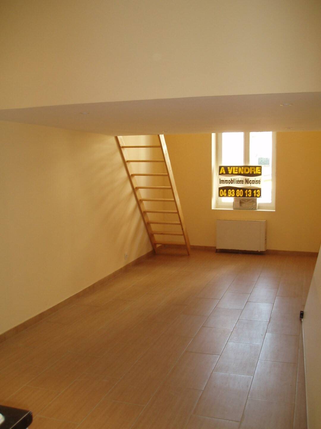 Appartement à louer, 30m², Nice