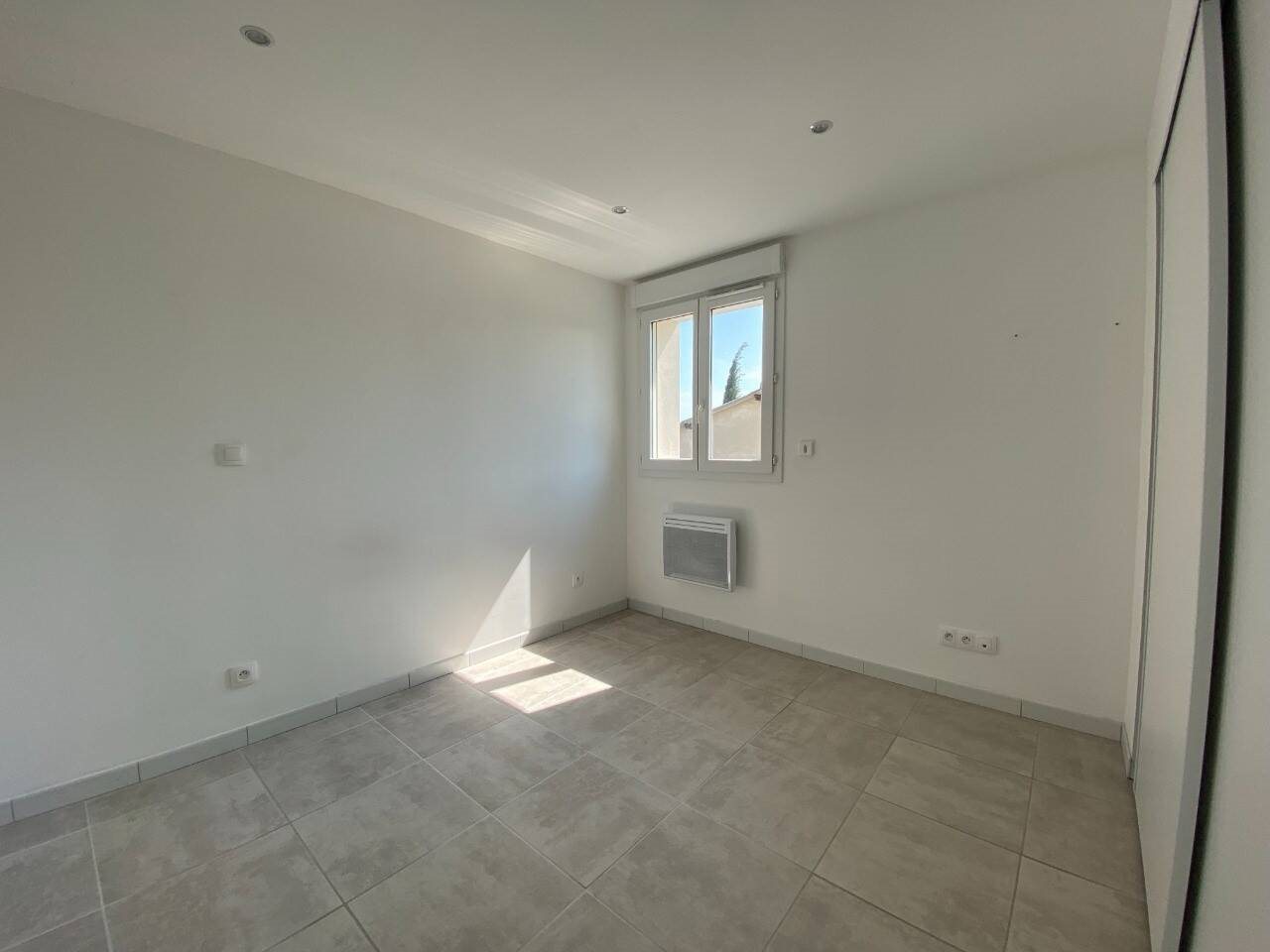 Appartement à louer, 37m², Saze