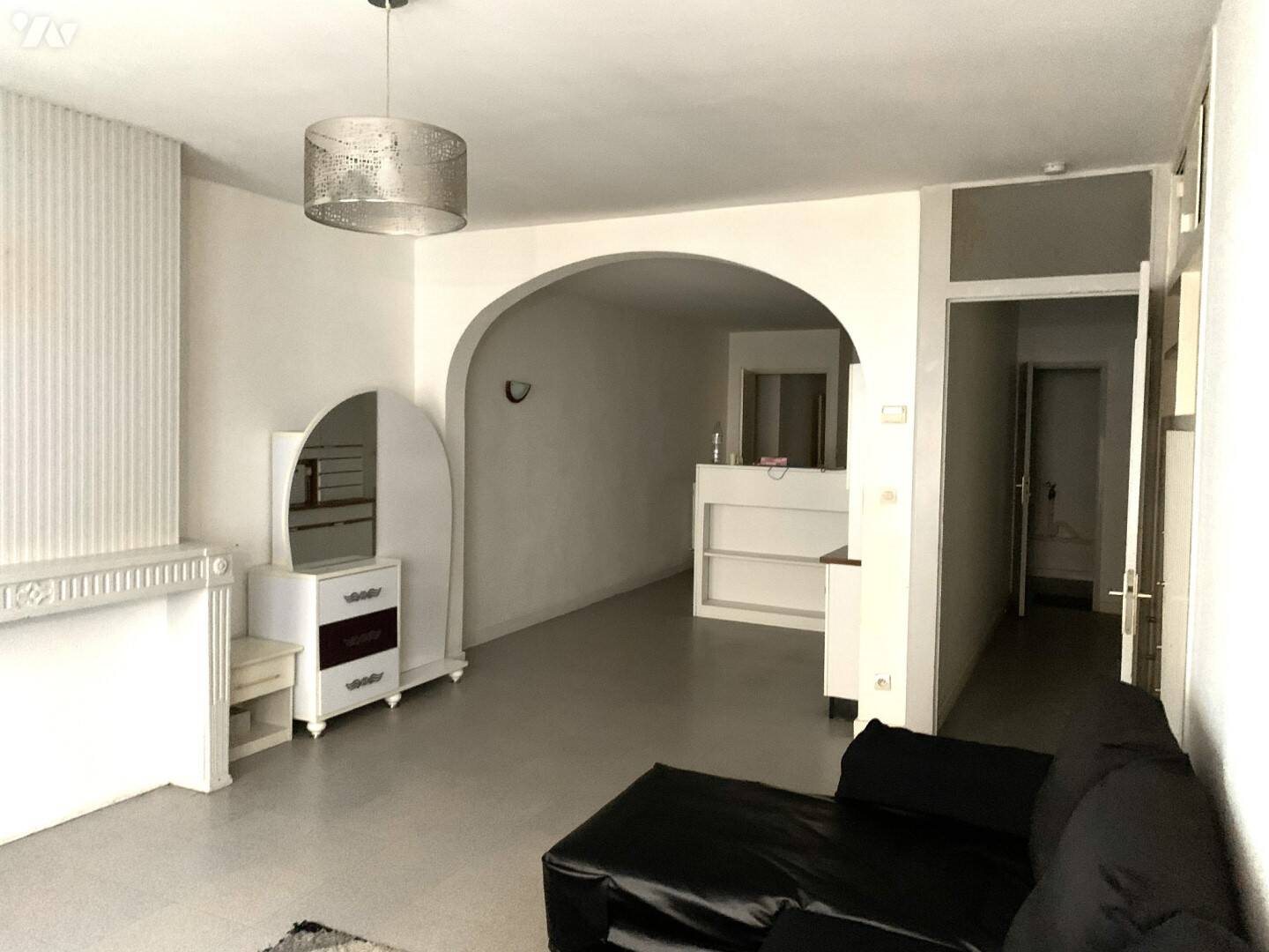 Appartement à vendre, 69m², Avignon-lès-Saint-Claude