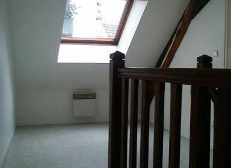 Appartement à louer, 43m², Gray