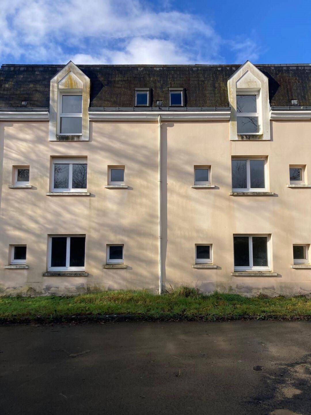 Appartement à louer, 122m², Gennes
