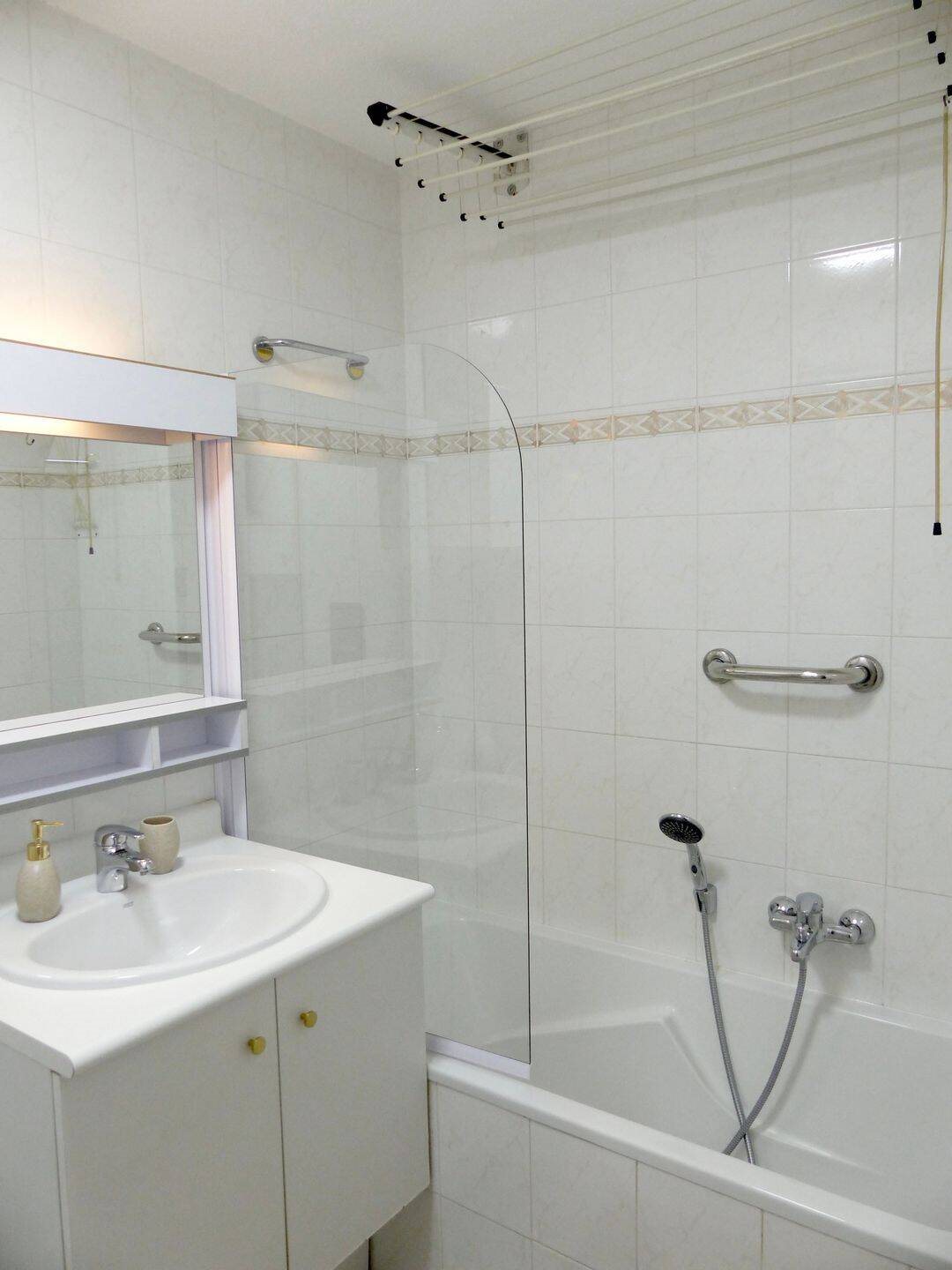 Appartement à louer, 22m², Menton