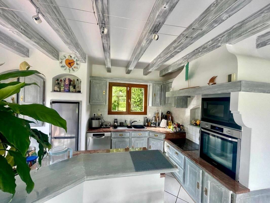 Maison à louer, 230m², Prévessin-Moëns