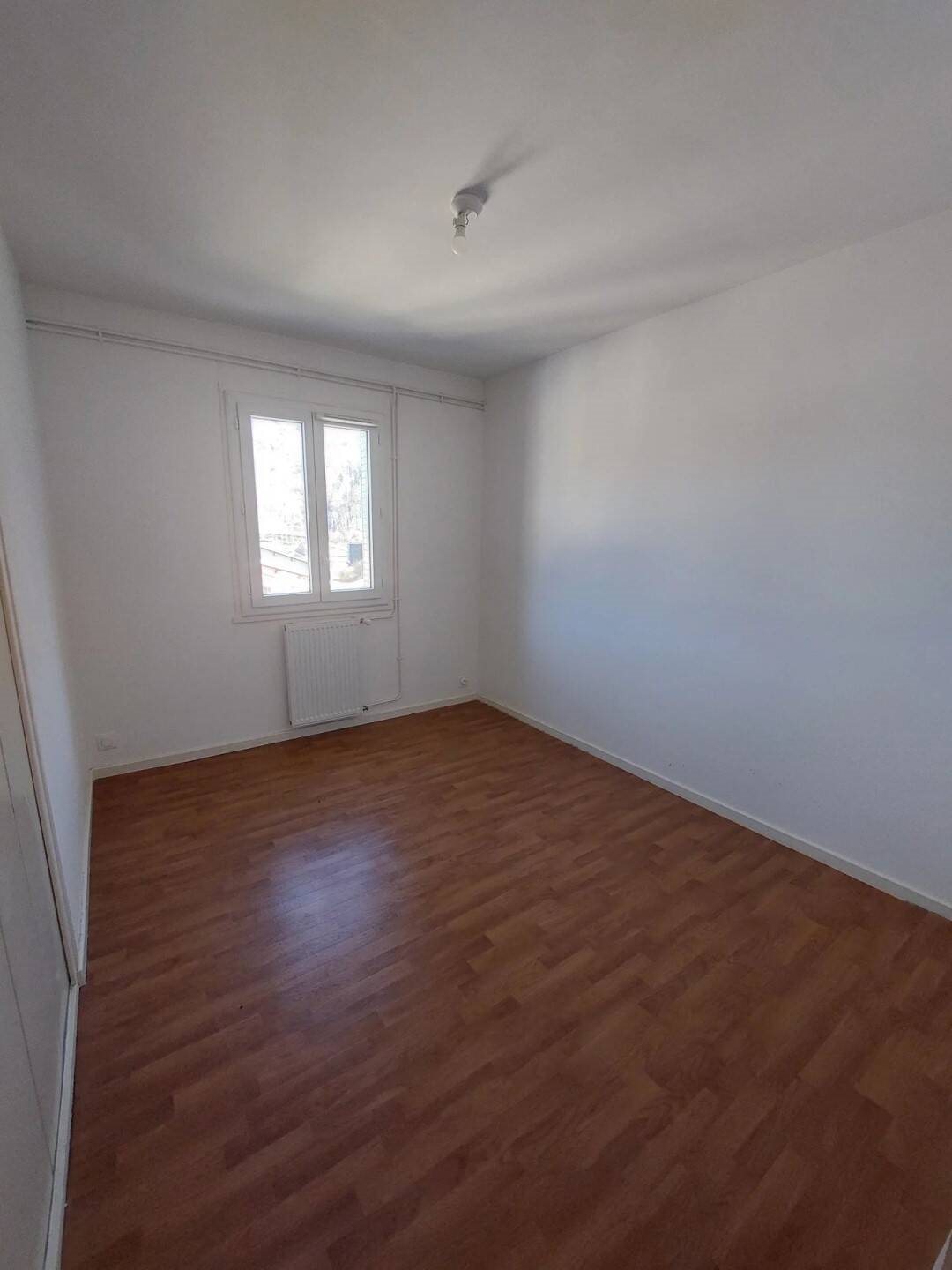 Appartement à louer, 62m², Mariac
