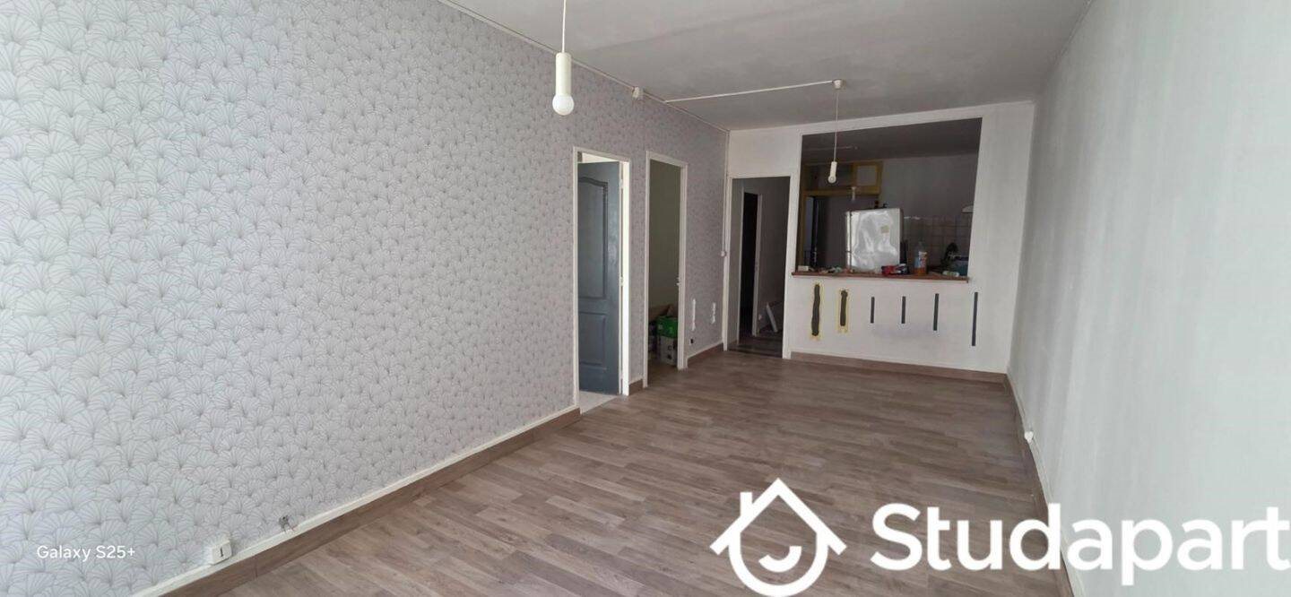 Appartement à louer, 65m², Tenay