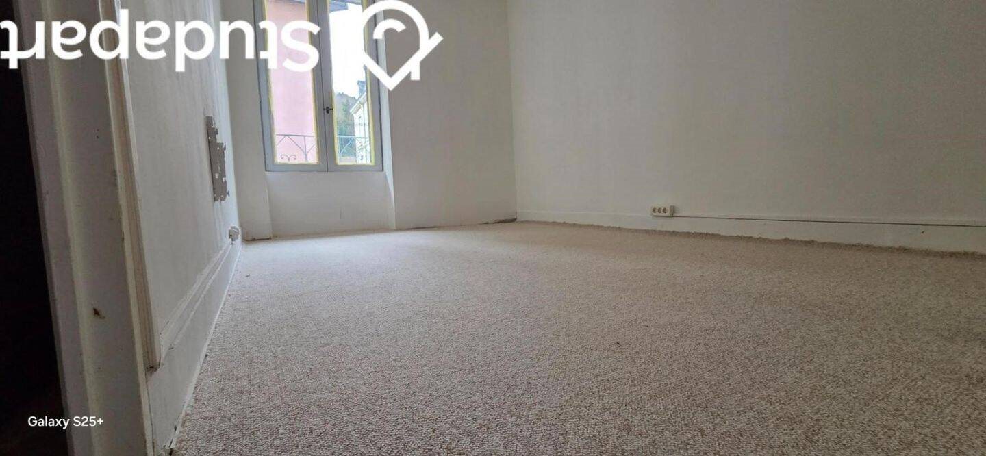 Appartement à louer, 65m², Tenay