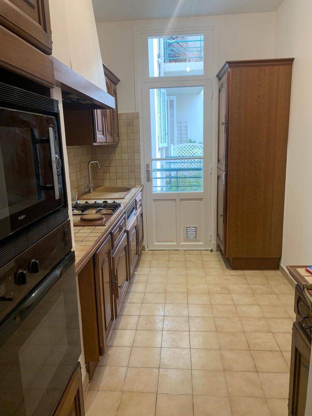 Appartement à louer, 70m², Marseille 5ème
