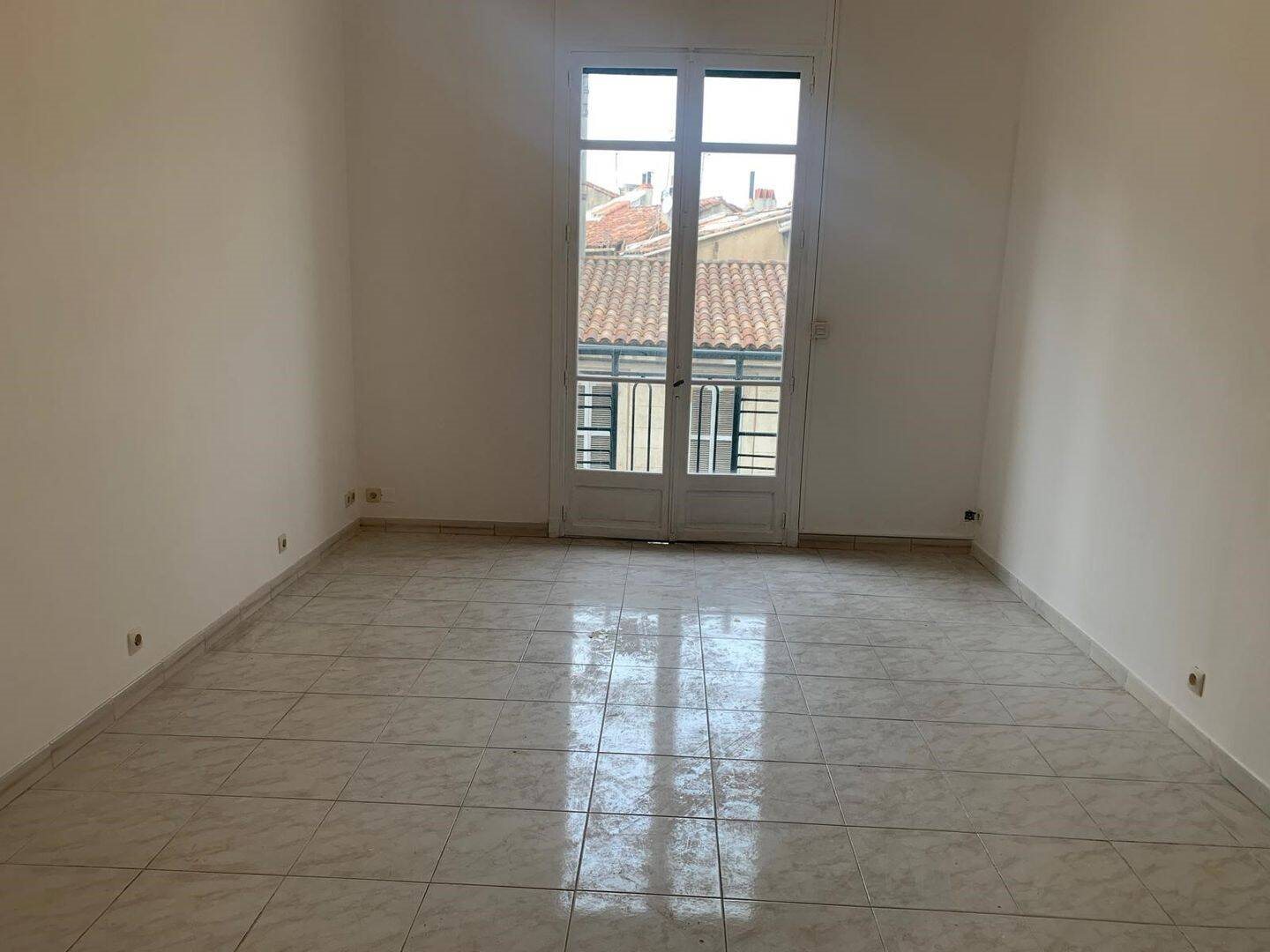 Appartement à louer, 70m², Marseille 5ème