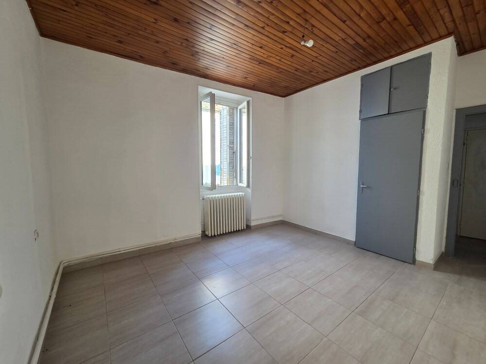 Appartement à louer, 40m², Nîmes