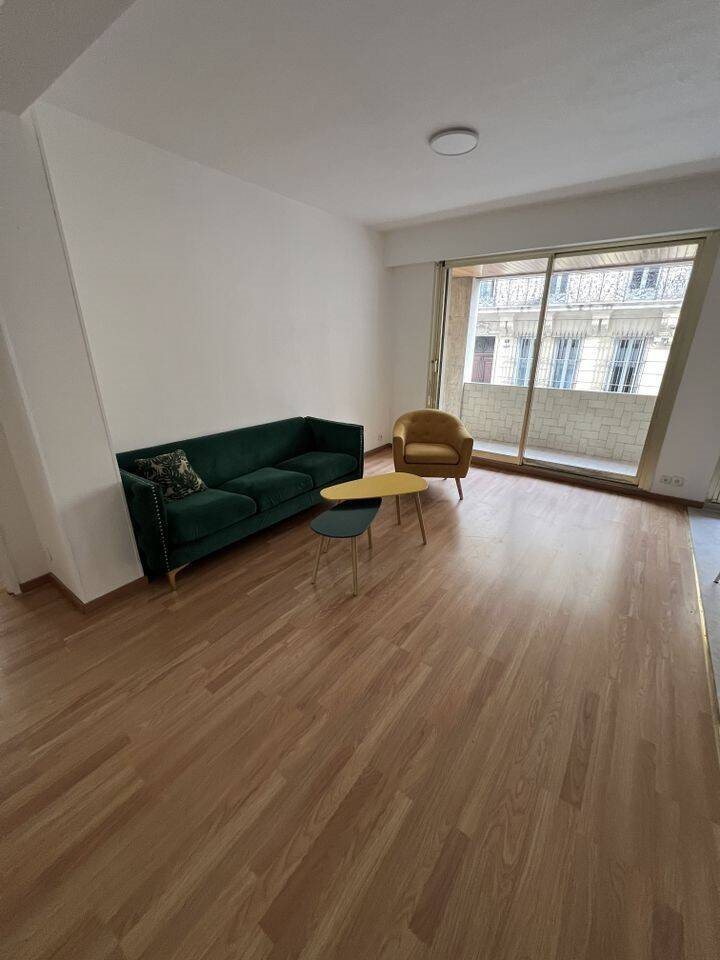 Appartement à louer, 46m², Marseille 6ème