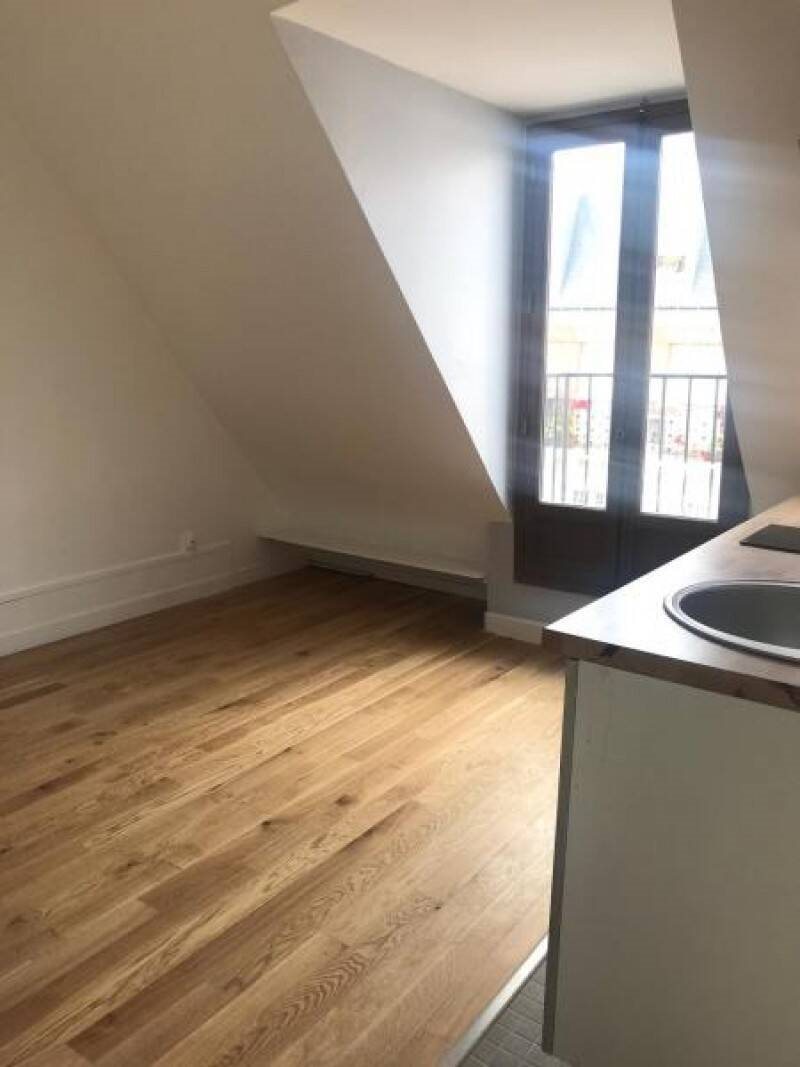 Appartement à louer, 21m², Paris 18ème
