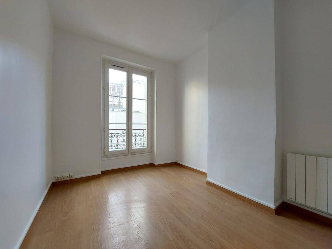 Appartement à louer, 27m², Paris 18ème