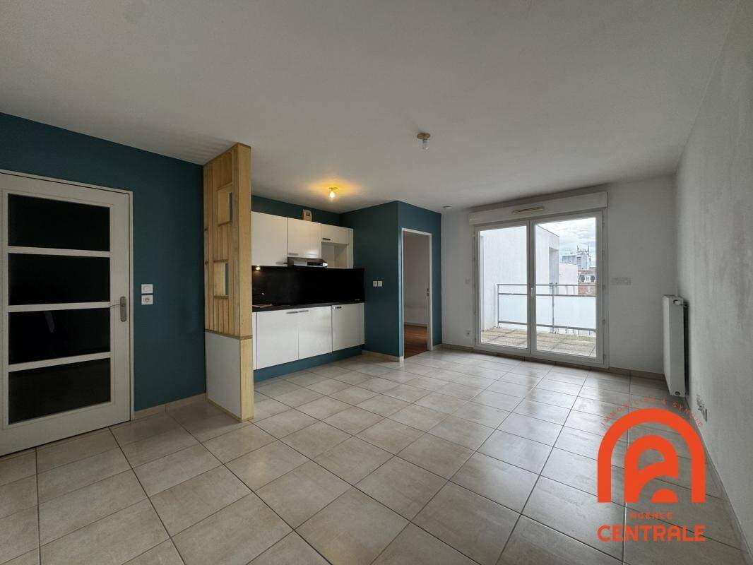 Appartement à louer, 45m², Meyzieu