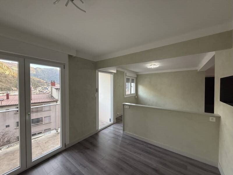 Appartement à vendre, 68m², Avignon-lès-Saint-Claude