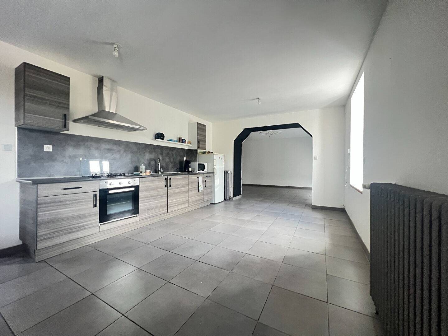Maison à vendre, 211m², Lussac-les-Châteaux