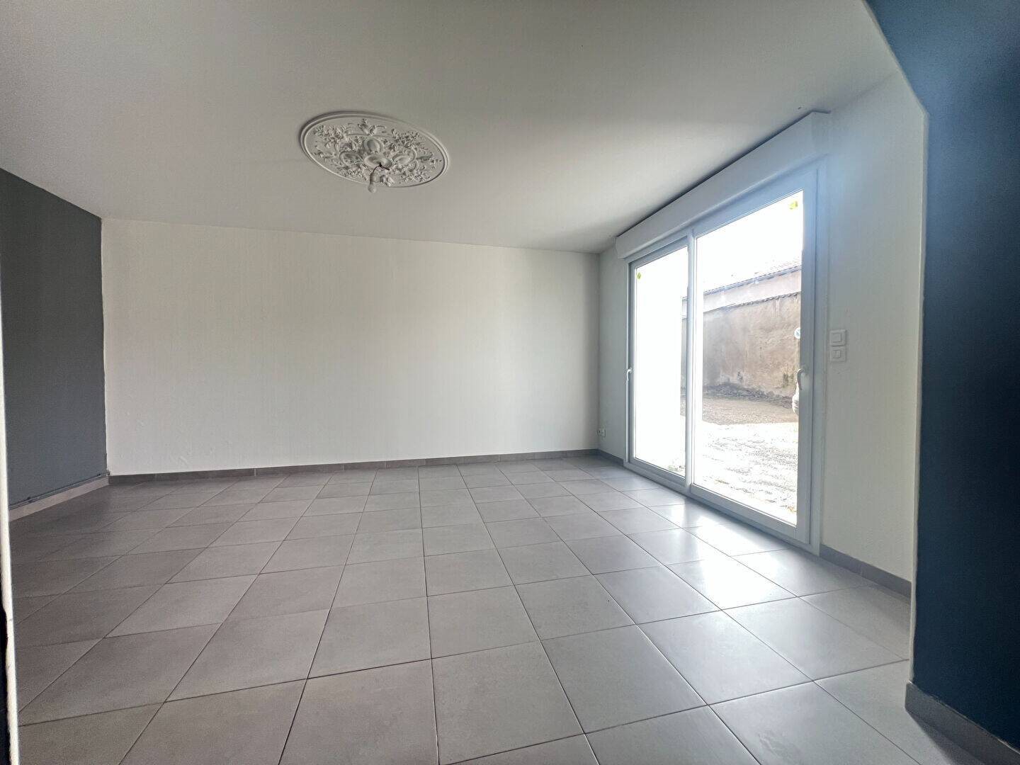 Maison à vendre, 211m², Lussac-les-Châteaux