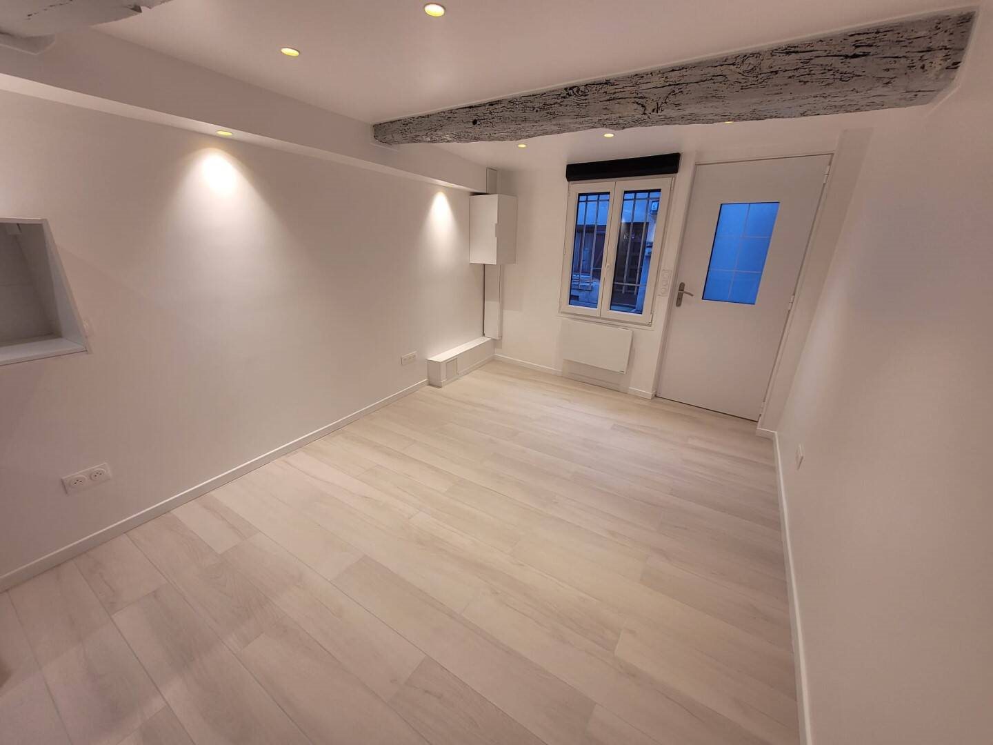 Appartement à louer, 17m², Meulan