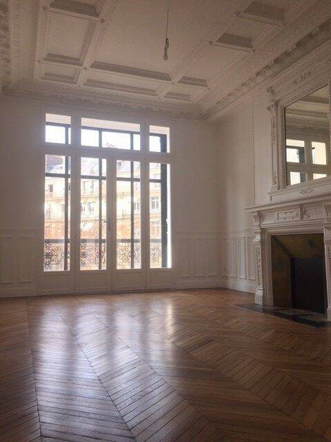 Appartement à louer, 169m², Paris 8ème