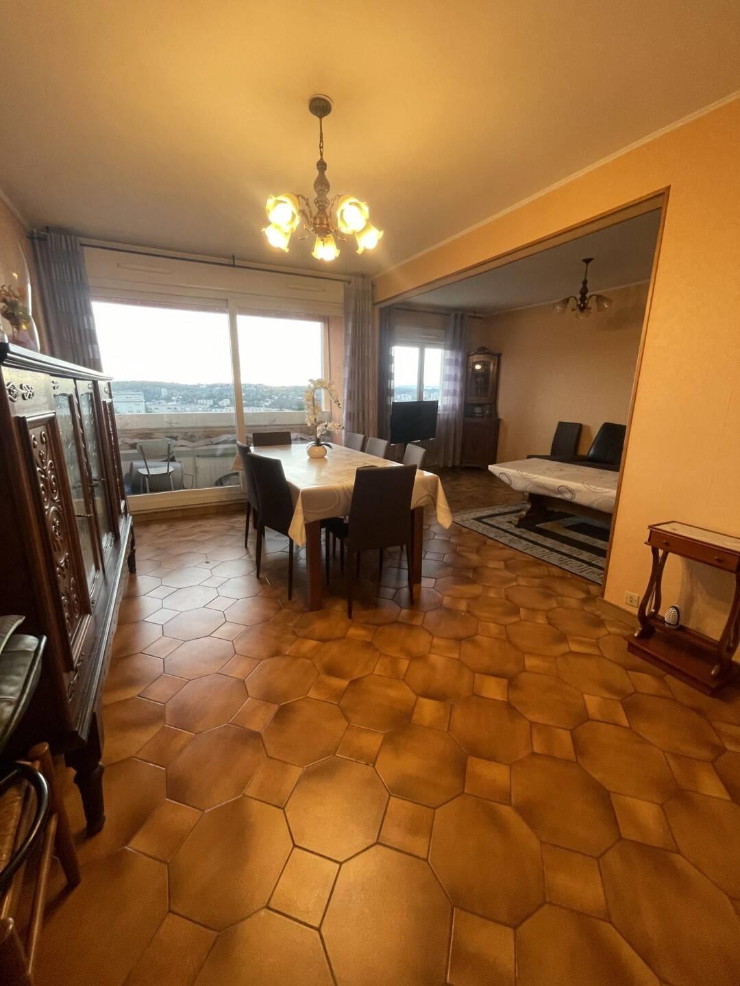 Appartement à vendre, 76m², Saint-Etienne