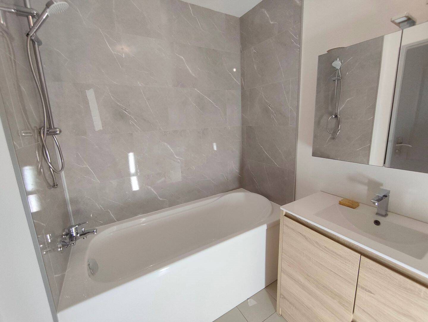 Maison à louer, 88m², Brêmes