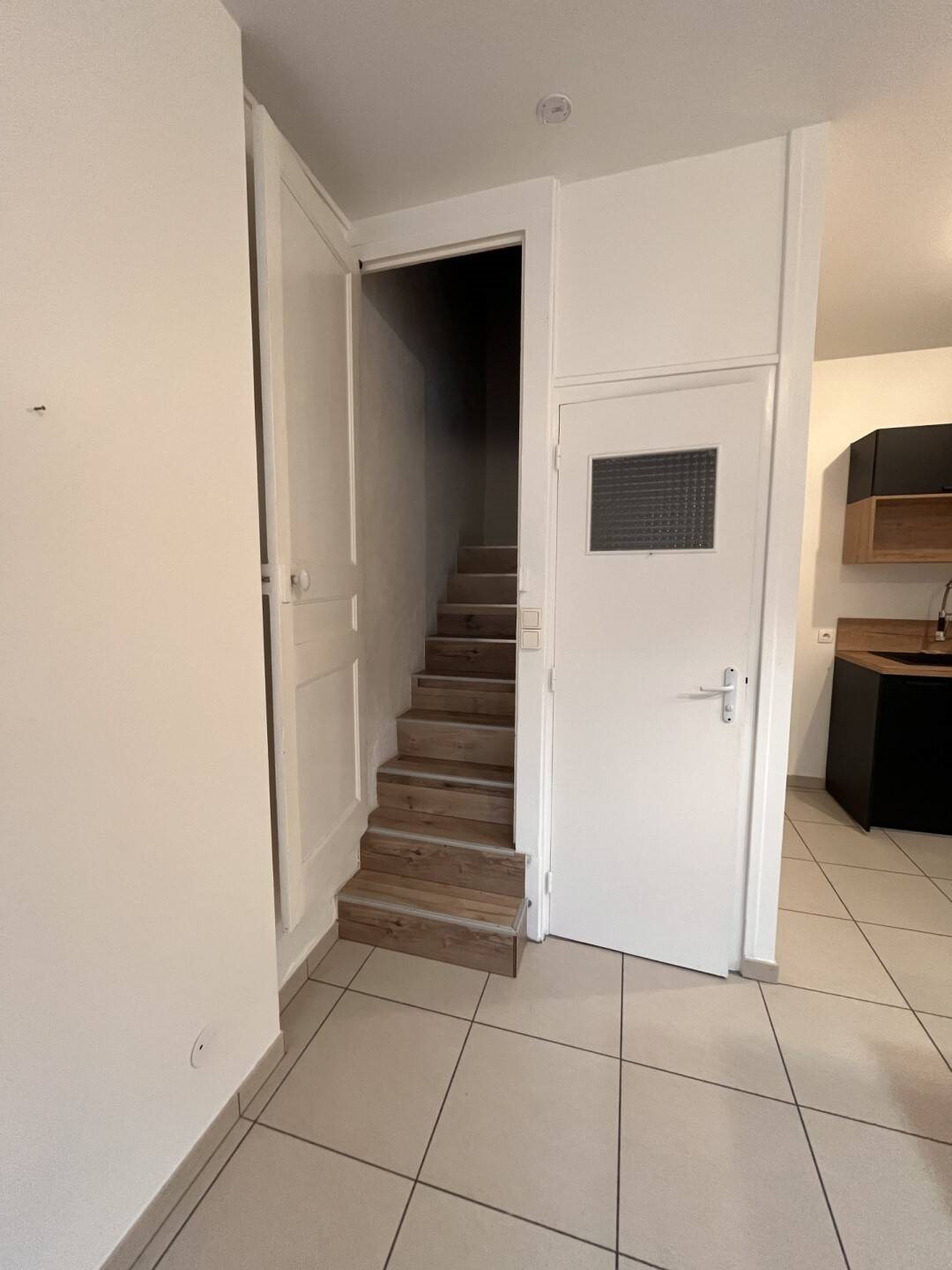 Maison à louer, 55m², Villebois