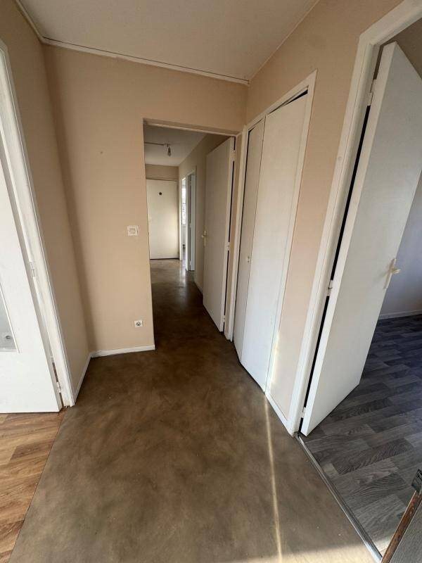 Appartement à louer, 79m², Saint-Julien-les-Villas