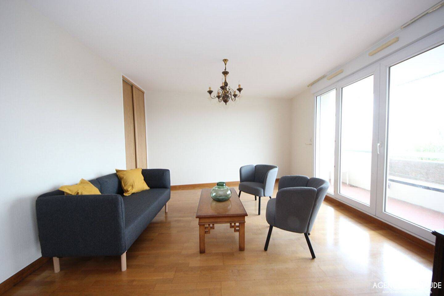 Appartement à louer, 75m², Dinard