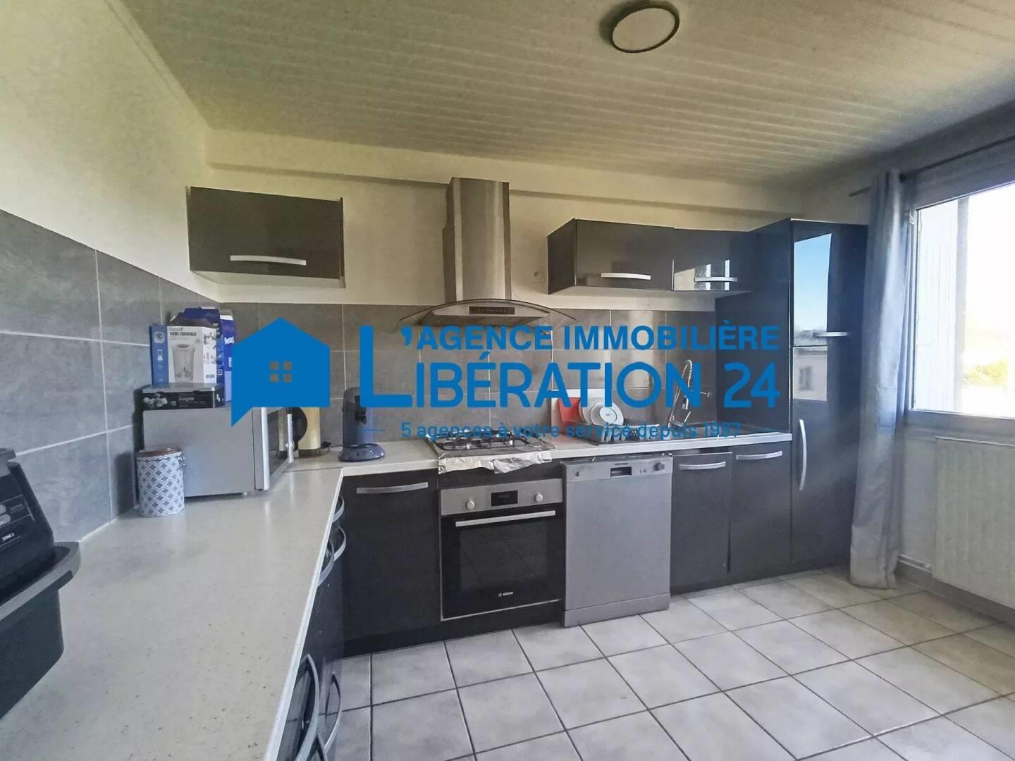 Appartement à vendre, 112m², Saint-Genest-Lerpt