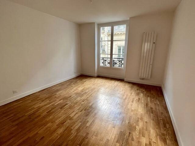 Appartement à louer, 64m², Paris 9ème
