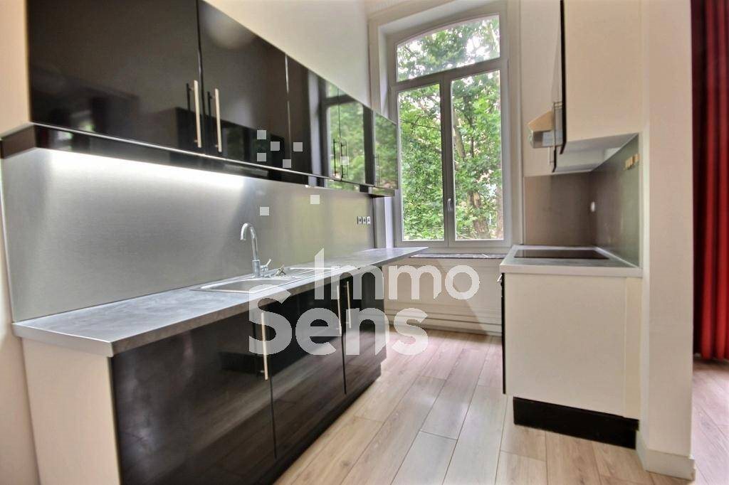 Appartement à louer, 83m², Lille