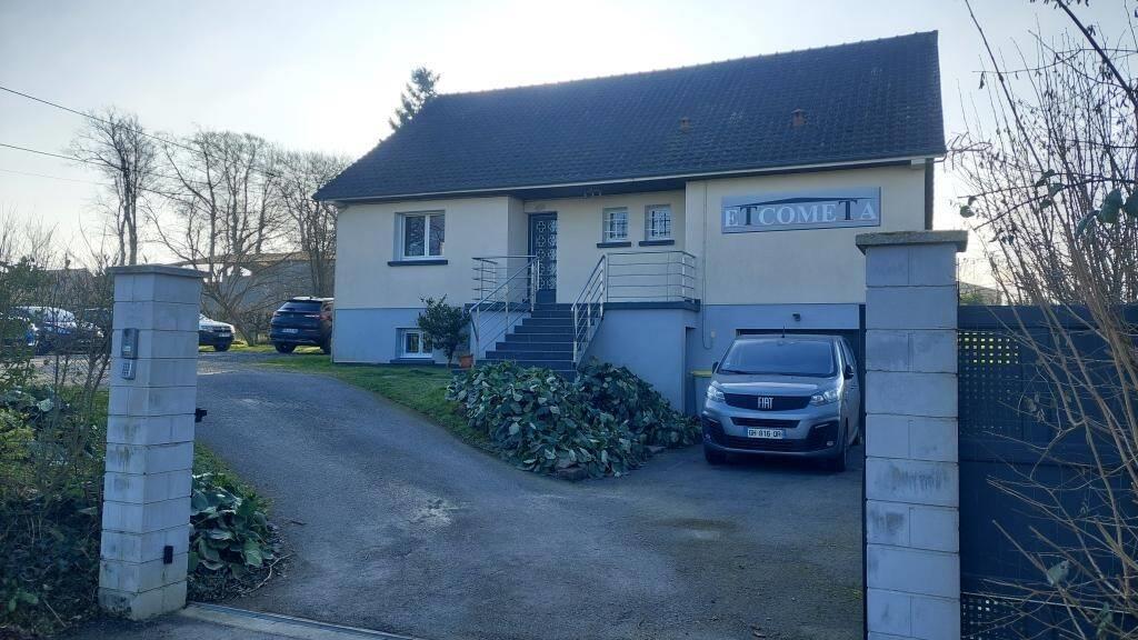 Maison à louer, 219m², Saint-Eustache-la-Forêt