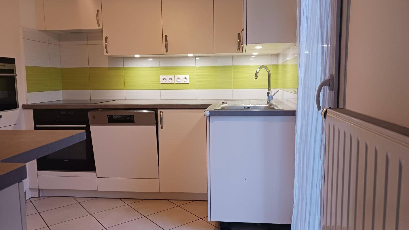 Appartement à louer, 85m², Challes-les-Eaux