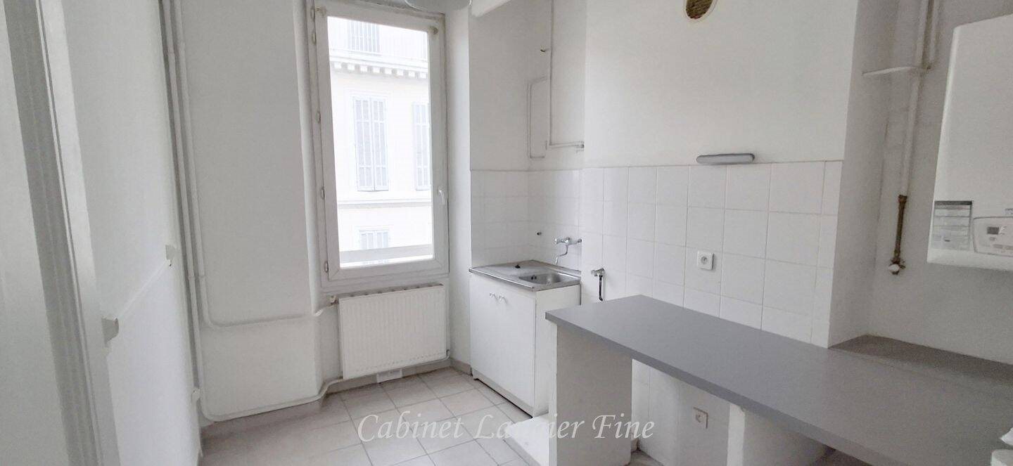 Appartement à louer, 53m², Marseille 6ème