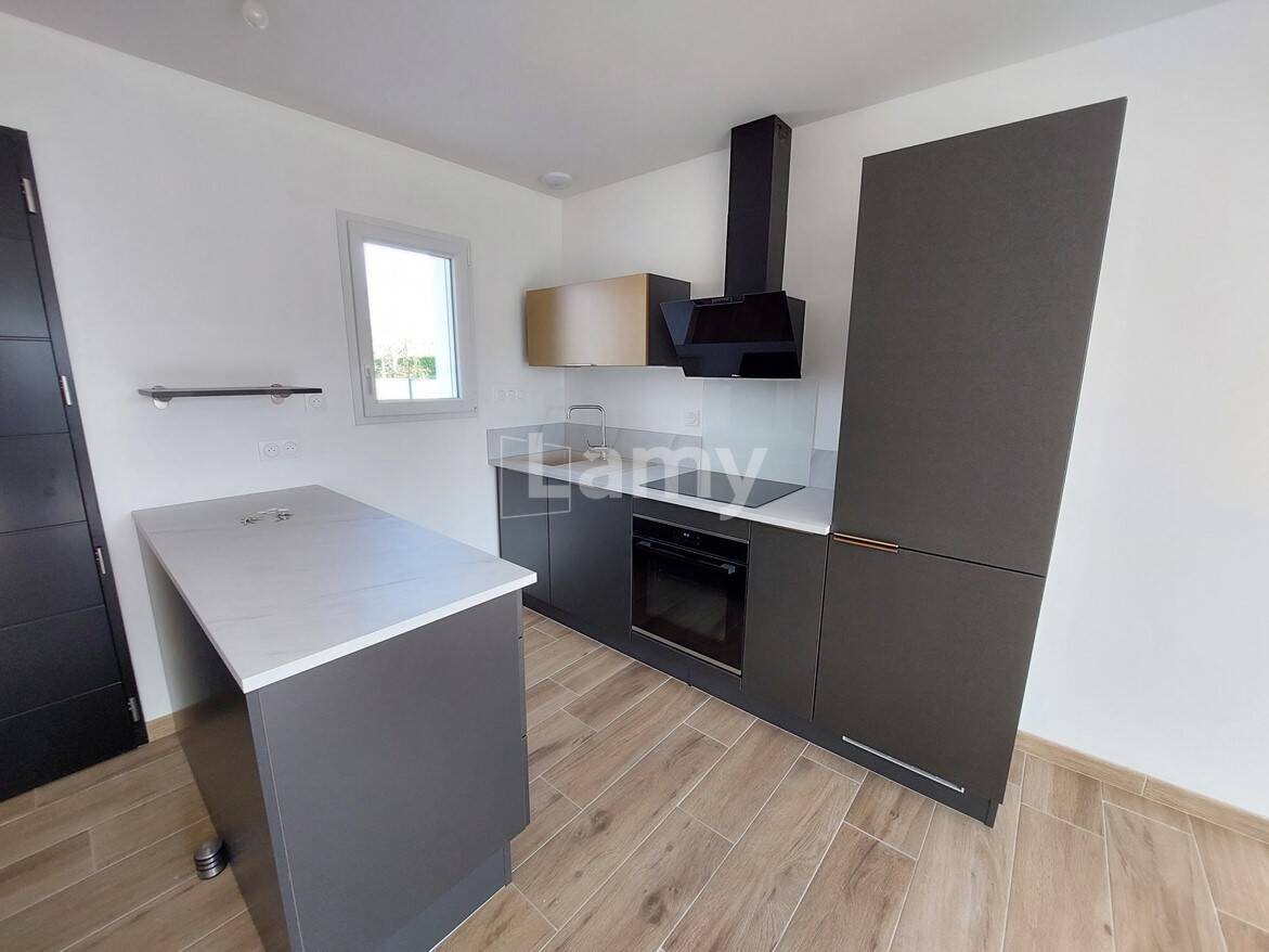 Maison à louer, 45m², Boutenac-Touvent