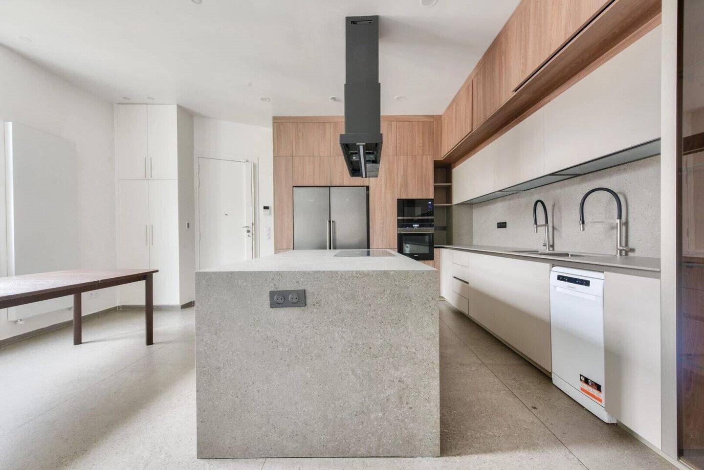 Appartement à louer, 370m², Paris 16ème