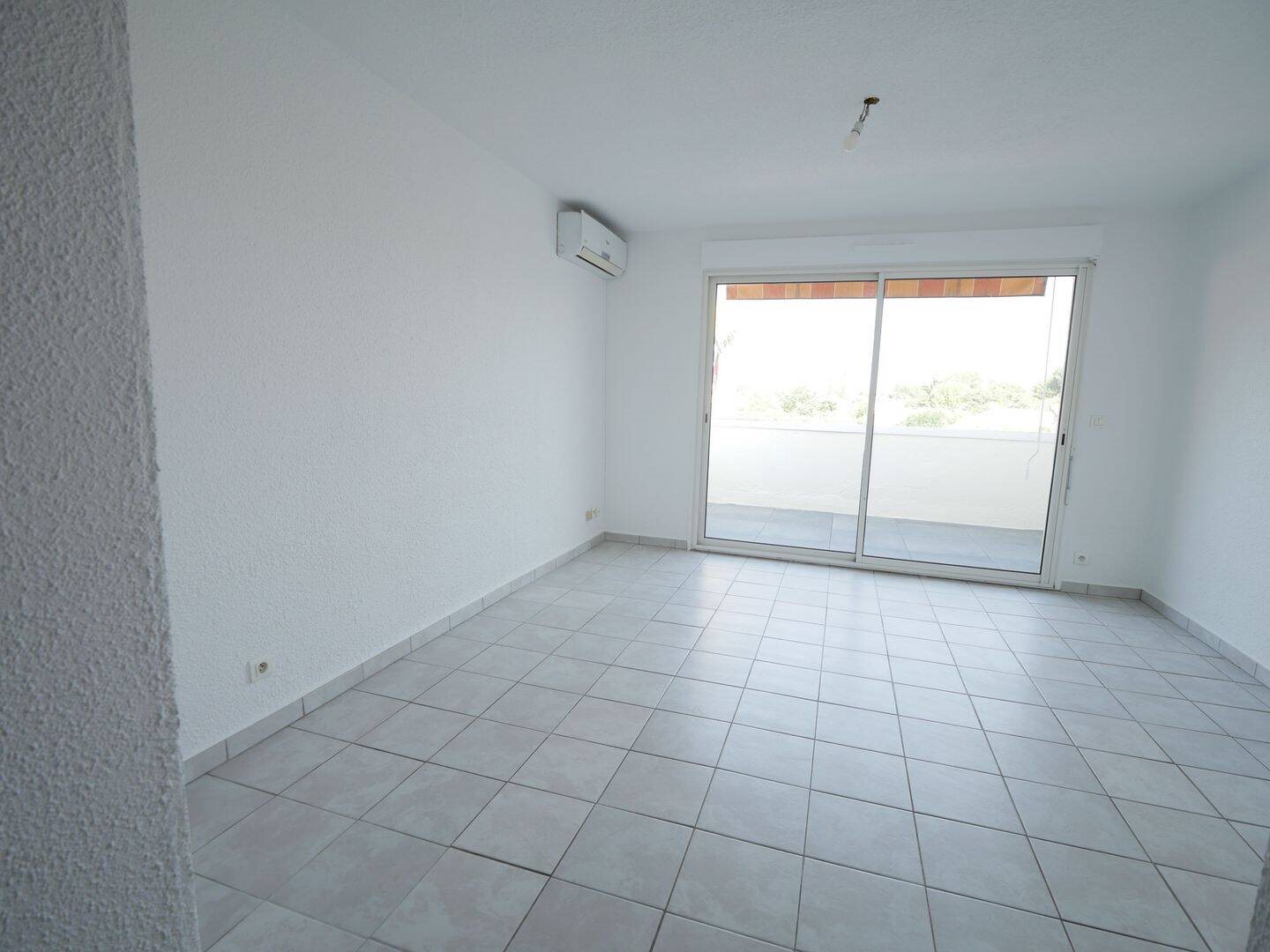Appartement à louer, 42m², Sauveterre