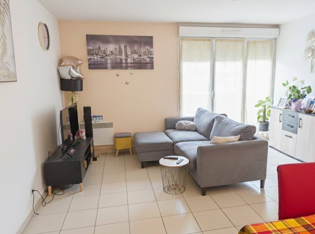 Appartement à vendre, 64m², Saint-Clair-de-la-Tour