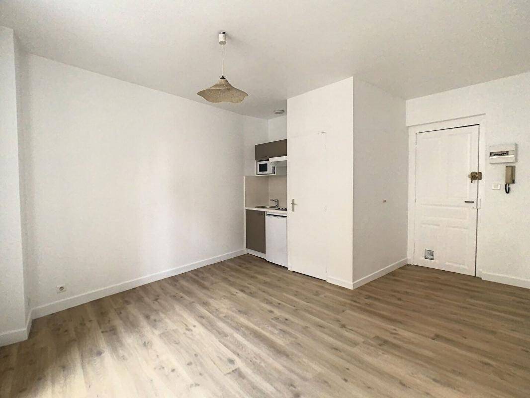 Appartement à louer, 19m², Aurillac