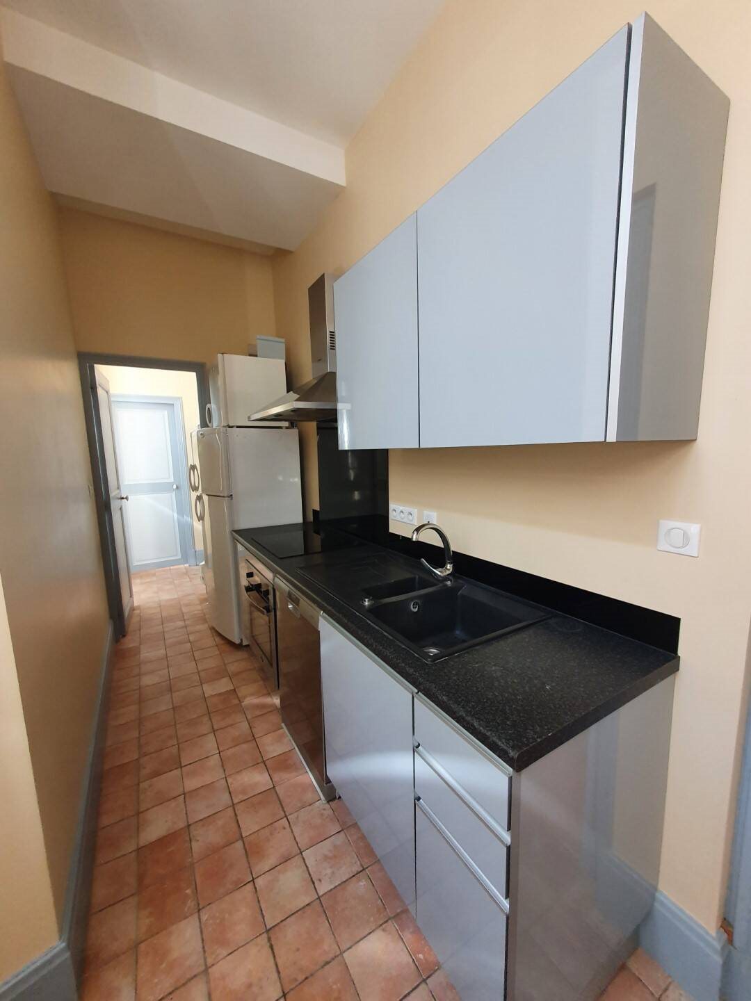 Appartement à louer, 85m², Brugheas