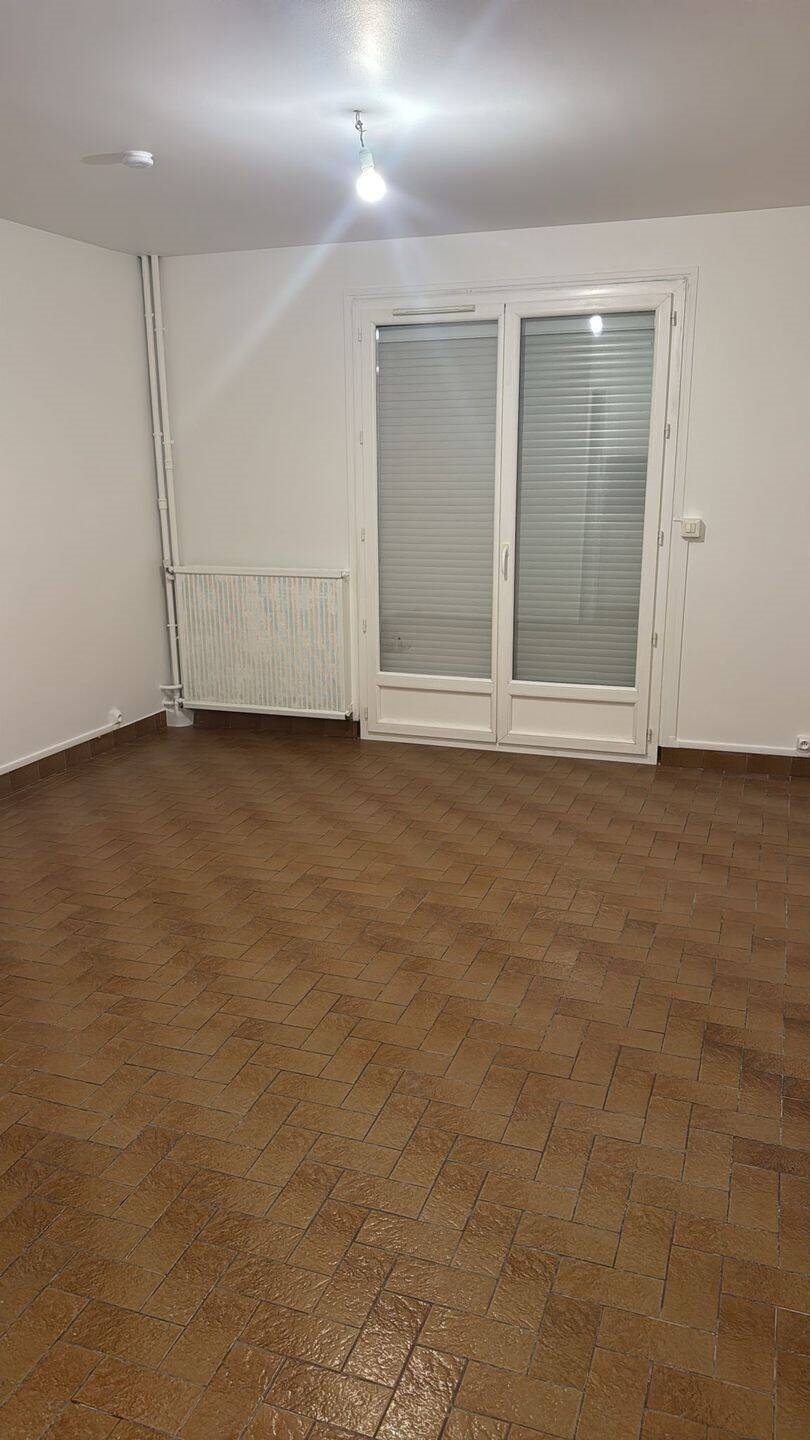 Appartement à louer, 24m², La Ville-du-Bois