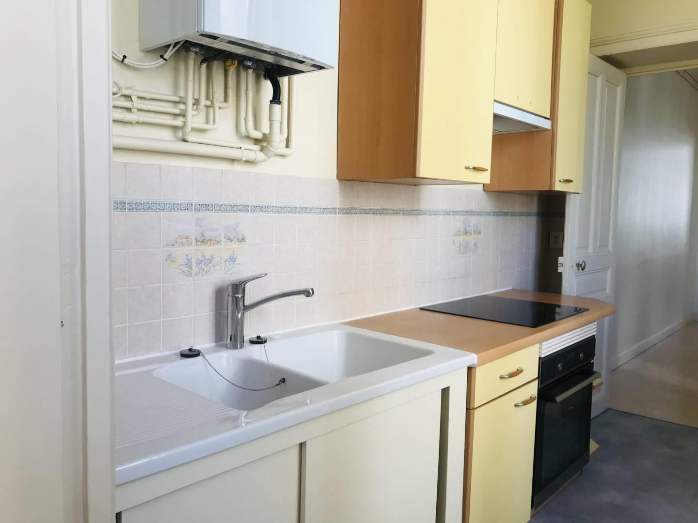 Appartement à louer, 45m², Reims